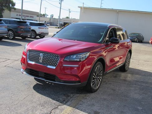 Used 2022 Lincoln Corsair Reserve w/ Equipment Group 201A image 8