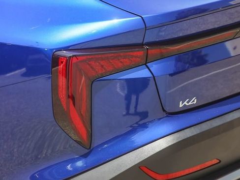 Certified 2025 Kia K4 FWD image 11