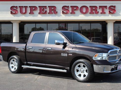 Used 2017 RAM 1500 Lone Star AWD/4WD image 1