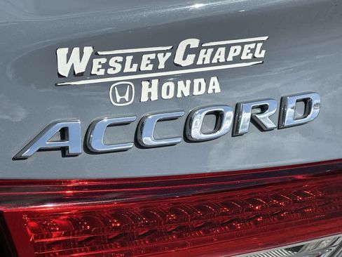 Used 2022 Honda Accord Touring image 11