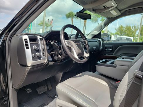 Used 2018 GMC Sierra 1500 SLT w/ SLT Premium Package image 9