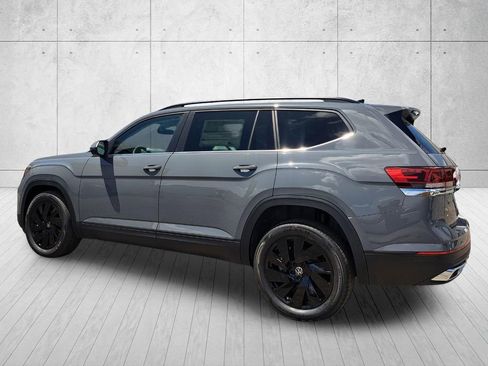 New 2026 Volkswagen Atlas SE FWD image 7