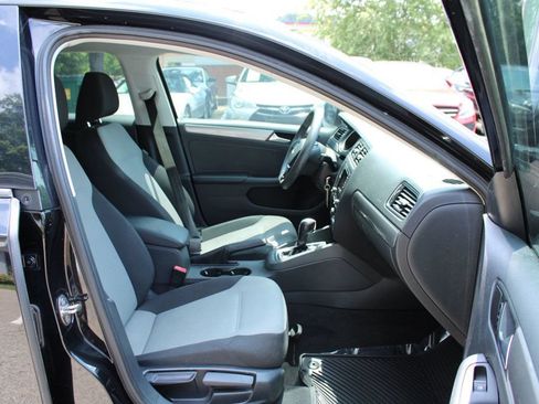 Used 2018 Volkswagen Jetta S FWD image 27
