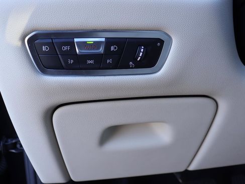 Used 2019 BMW X5 xDrive40i w/ Convenience Package image 24