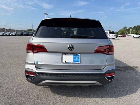 Used 2023 Volkswagen Taos SE FWD image 10