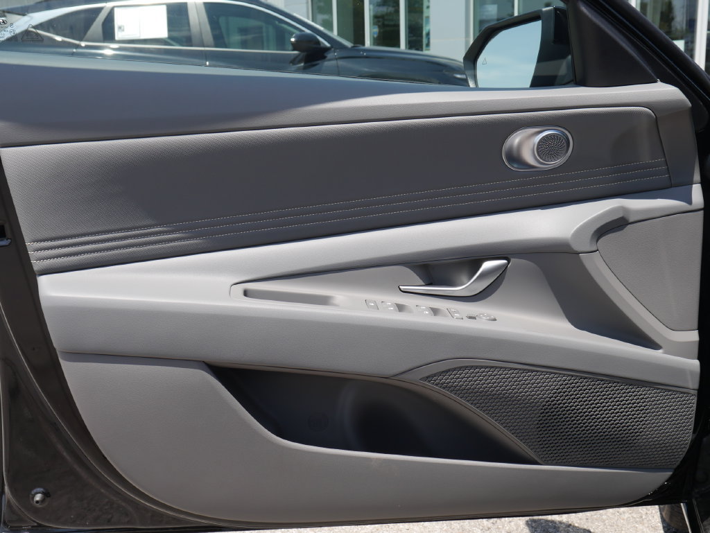 New 2026 Hyundai Elantra SEL FWD image 29
