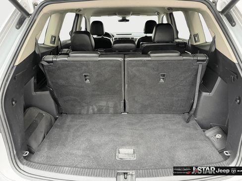 Used 2018 Volkswagen Atlas SE FWD image 32