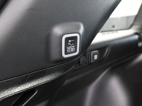 Used 2024 Jeep Grand Cherokee Limited image 46