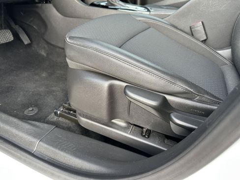 Used 2025 Buick Encore GX Preferred FWD image 21