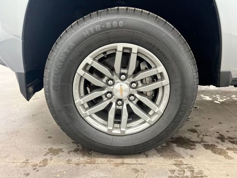 Used 2024 Chevrolet Colorado LT w/ LT Convenience Package II image 28