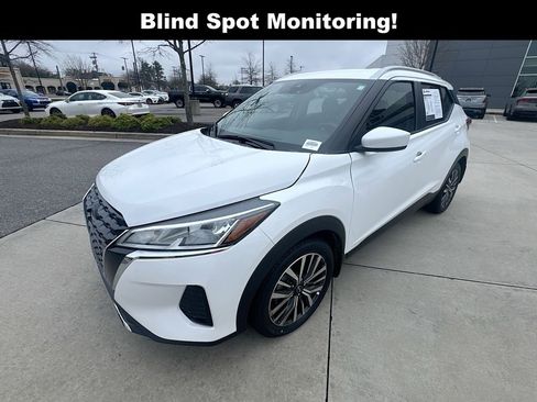 Used 2024 Nissan Kicks SV image 5