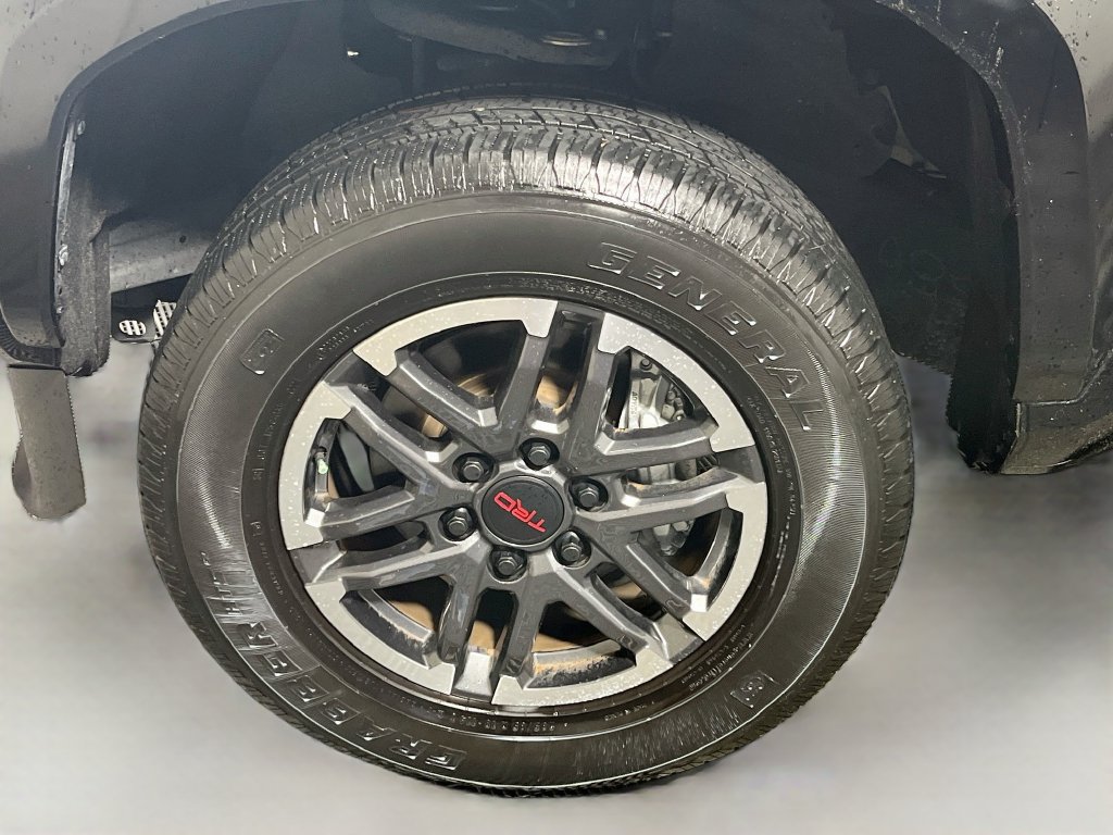 Used 2024 Toyota Tacoma TRD Sport w/ TRD Sport Upgrade Package RWD image 12