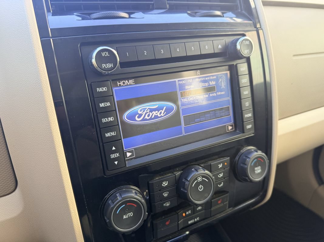 Used 2011 Ford Escape Limited w/ 302A Rapid Spec Order Code AWD/4WD image 16