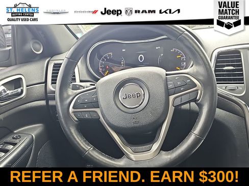 Used 2018 Jeep Grand Cherokee Altitude image 23