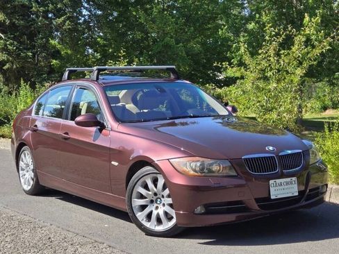 Used 2006 BMW 330xi Sedan image 3