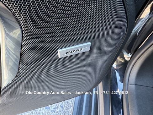 Used 2022 GMC Yukon SLT w/ SLT Luxury Package image 48