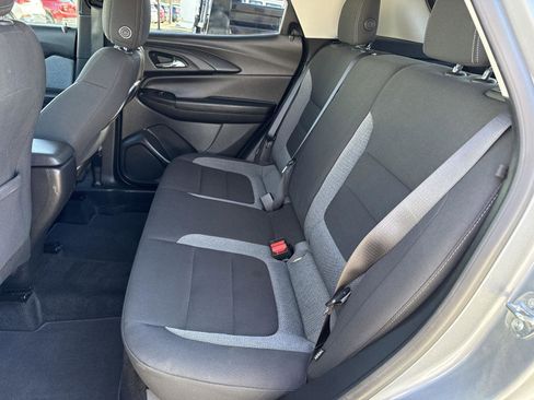 Used 2025 Chevrolet TrailBlazer LT w/ LT Cold Weather Package image 13