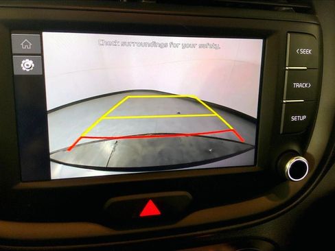 Used 2025 Kia Soul LX image 21