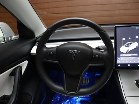 Used 2020 Tesla Model 3 Performance image 20