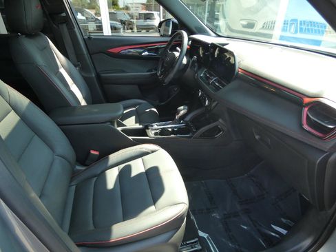 Certified 2024 Chevrolet TrailBlazer RS w/ Convenience Package AWD/4WD image 18