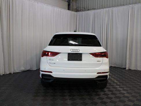 New 2025 Audi Q3 2.0T Premium image 25