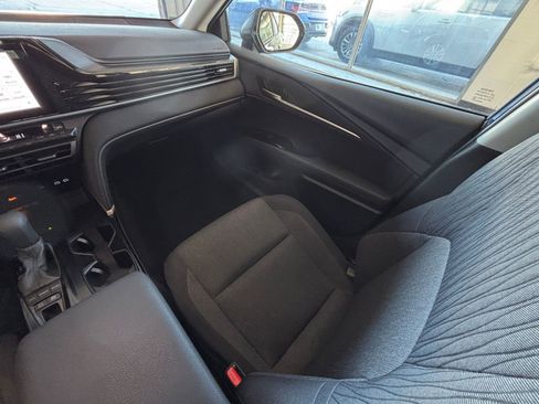 Used 2025 Toyota Camry LE image 39