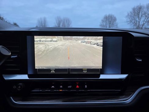 Used 2023 Chevrolet Silverado 1500 LT image 29