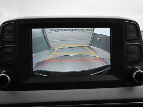 Used 2021 Hyundai Kona SE FWD image 16