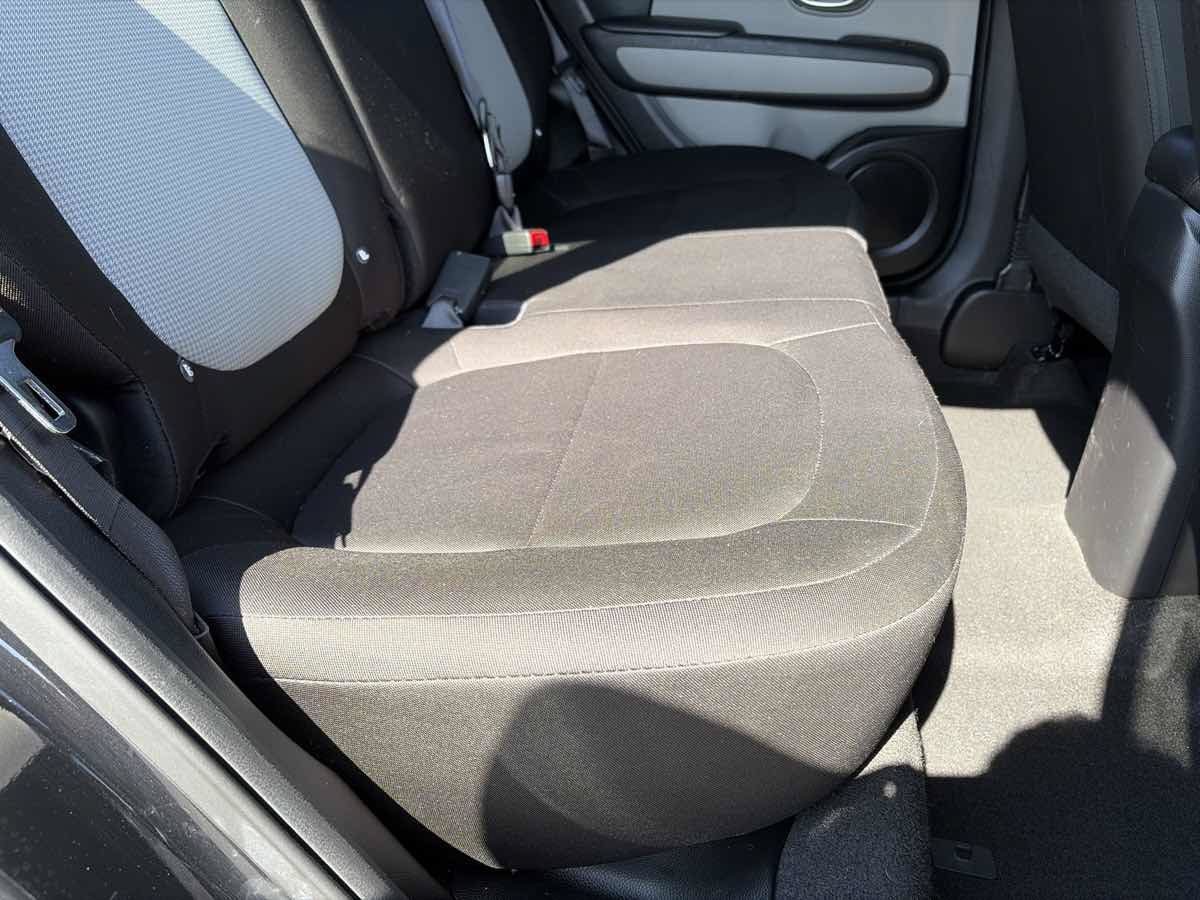 Used 2016 Kia Soul FWD image 24