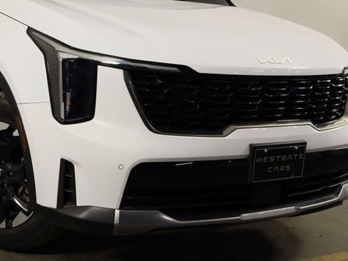 Used 2024 Kia Sorento S image 35
