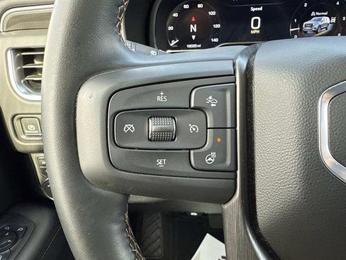 Used 2024 GMC Yukon AT4 w/ AT4 Premium Package image 19