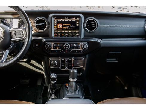 Used 2021 Jeep Wrangler Unlimited Sahara w/ Cold Weather Group image 14