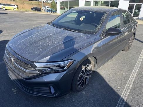 Certified 2024 Volkswagen Jetta Sport image 11