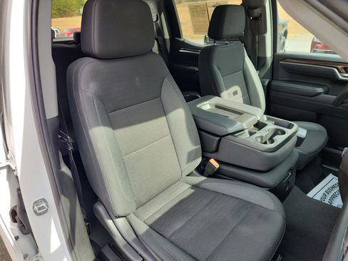 Used 2025 Chevrolet Silverado 1500 LT AWD/4WD image 44