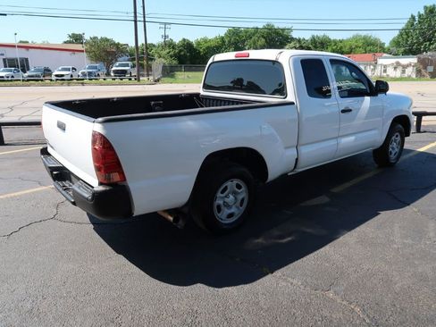 Used 2015 Toyota Tacoma 2WD Access Cab image 3