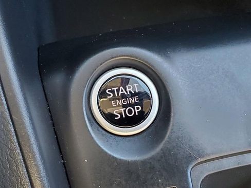 Certified 2025 Nissan Kicks Play S image 25