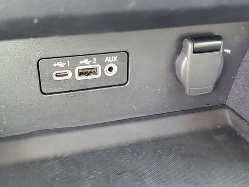 Used 2025 Nissan Altima 2.5 SV image 32