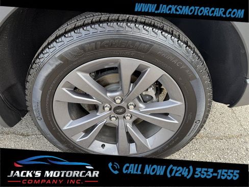 Used 2025 Ford Explorer Active w/ Active Comfort Package AWD/4WD image 32