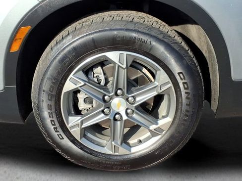 Used 2024 Chevrolet Blazer LT w/ Convenience Package FWD image 10