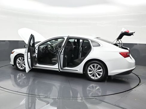 Used 2023 Chevrolet Malibu LT image 34