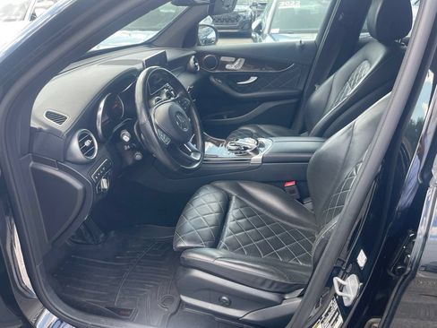 Used 2019 Mercedes-Benz GLC 300 4MATIC image 11