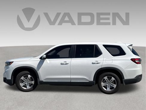 Used 2025 Honda Pilot EX-L image 15