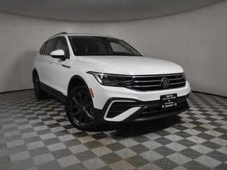 Used 2024 Volkswagen Tiguan SE image 1