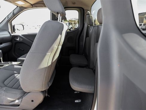 Used 2019 Nissan Frontier S image 34
