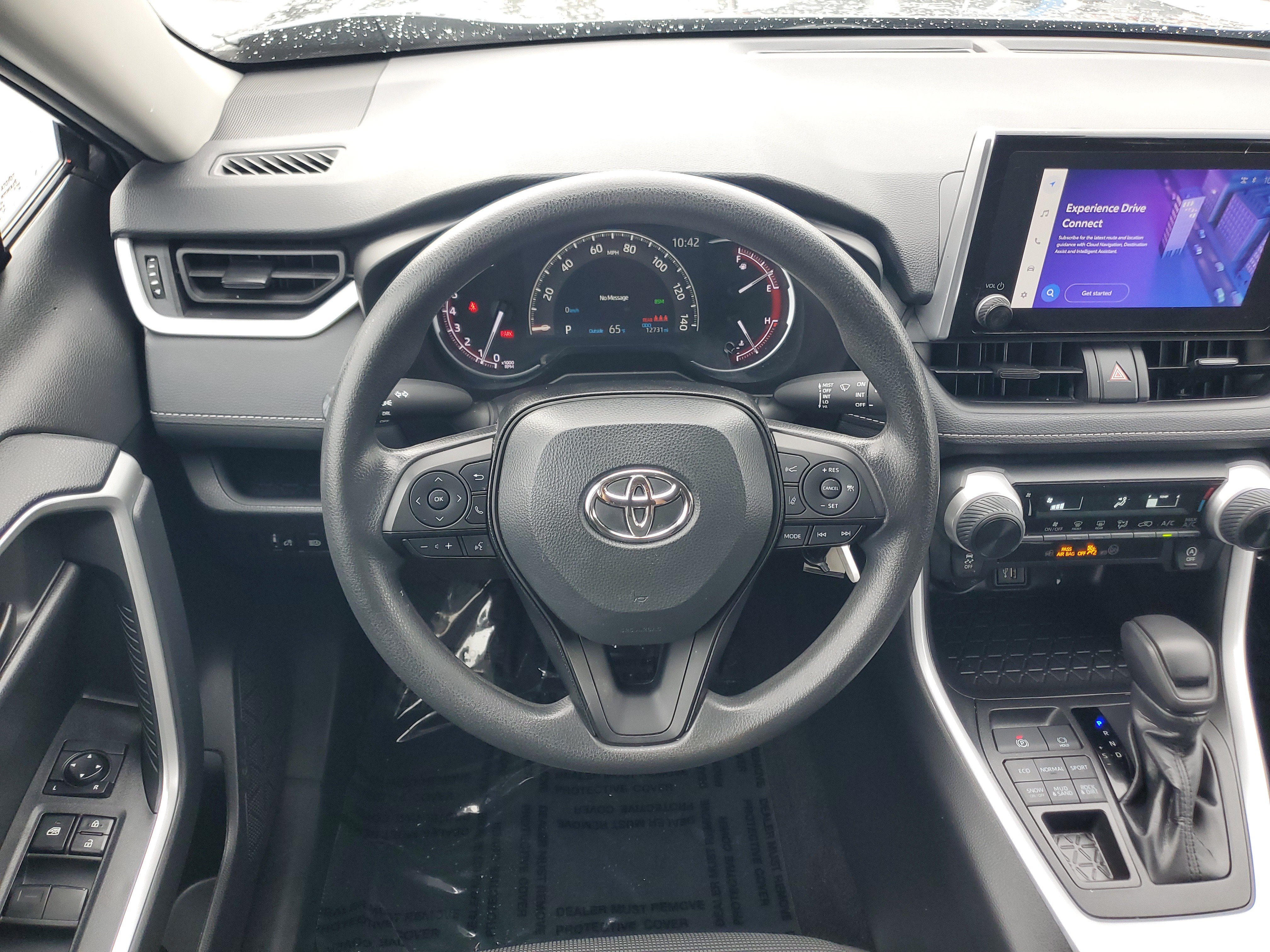 Used 2024 Toyota RAV4 LE AWD/4WD image 21