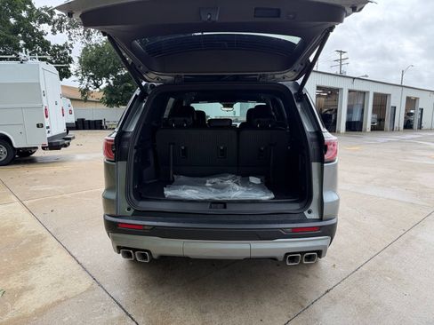 New 2027 GMC Acadia Elevation w/ Elevation Premium Package AWD/4WD image 12