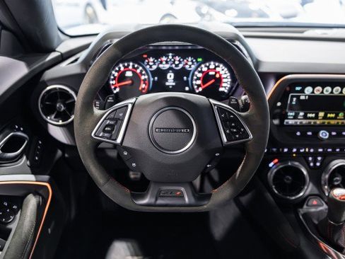 Used 2018 Chevrolet Camaro ZL1 image 28