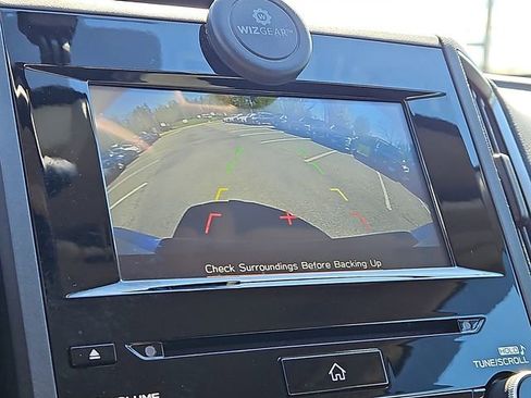 Used 2021 Subaru Crosstrek 2.0i Premium image 17