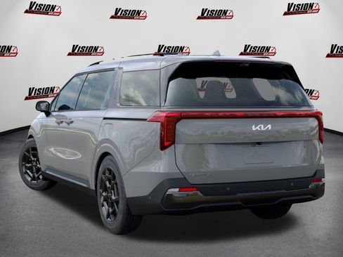 New 2025 Kia Carnival SX Prestige FWD image 4