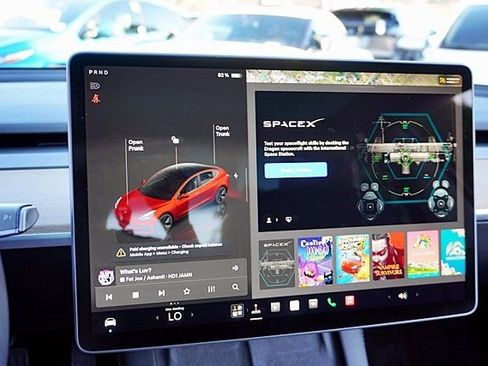 Used 2023 Tesla Model 3 Standard Range RWD image 30